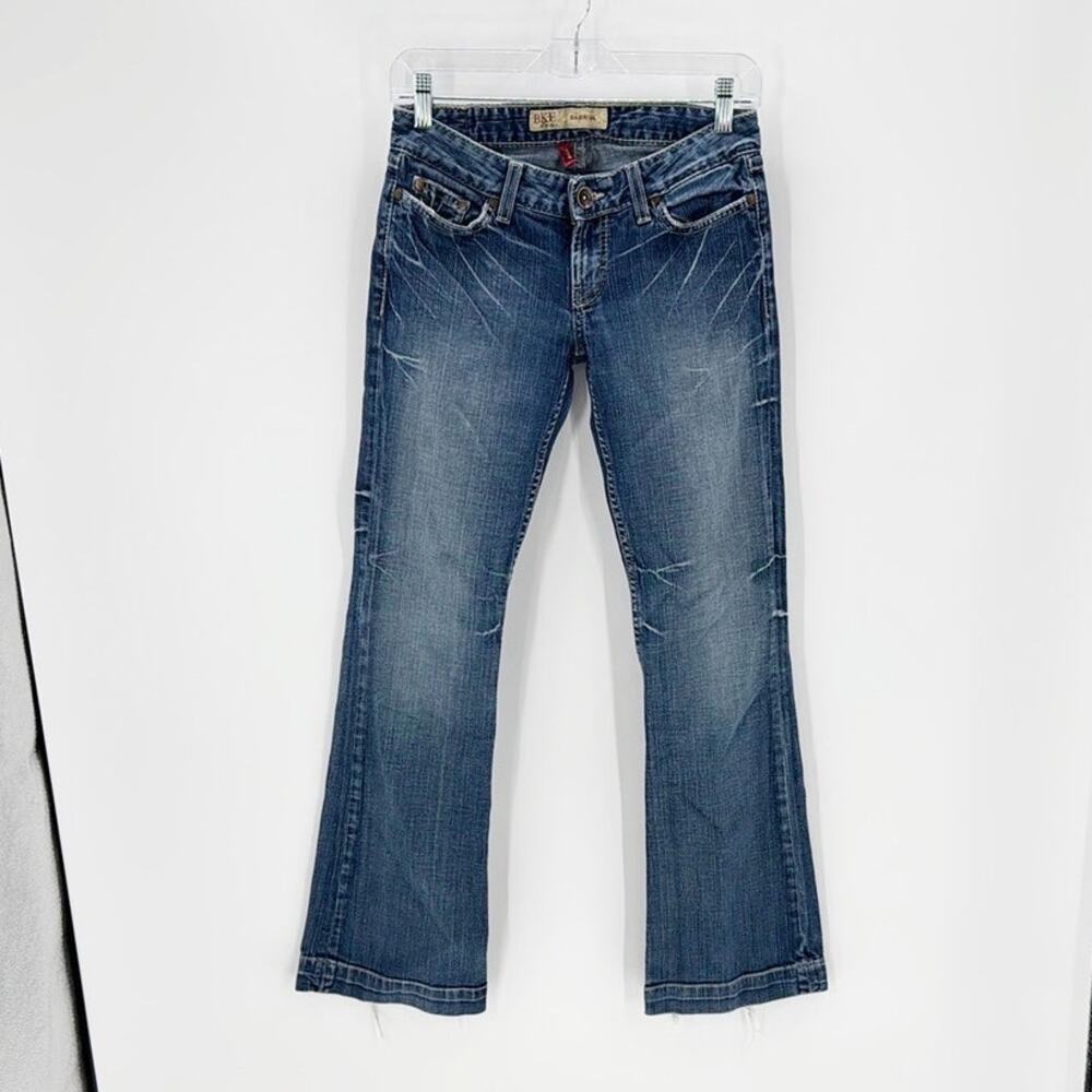 Buckle Denim Sabrina stretch low rise size 26x31.5 flare Y2K western bohemian